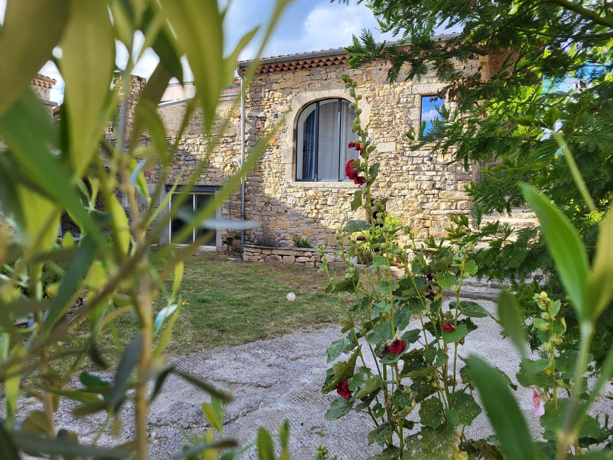 Gîte de charme - A 10mins d'Aubenas Saint-Étienne-de-Boulogne Extérieur photo
